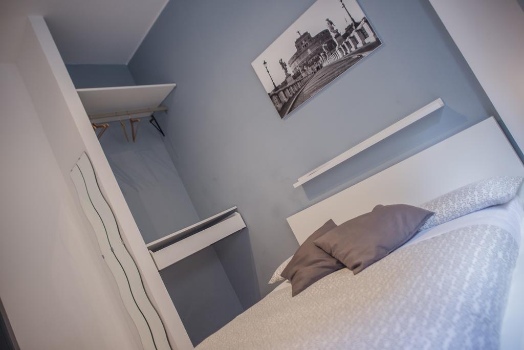 Couette-café Monumental Rhome *